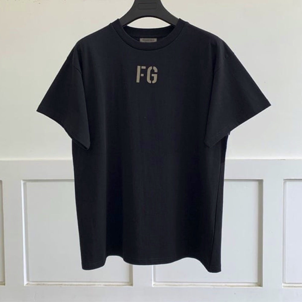Essential “FG” oversized shirt
